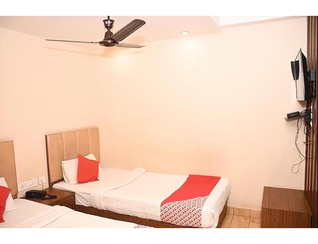 Sona Lodge, Siliguri Eksteriør bilde