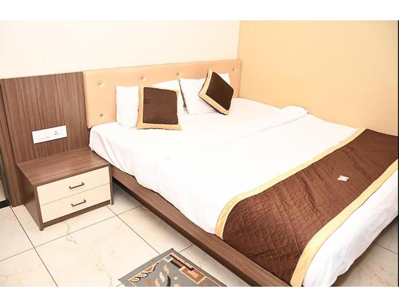 Sona Lodge, Siliguri Eksteriør bilde